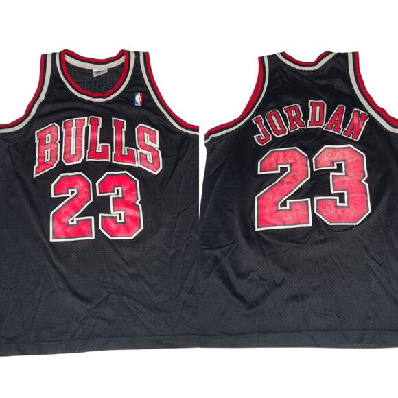 RARE Authentic Starter MICHAEL JORDAN #23 Chicago Bulls Jersey Size 46 Medium - Picture 1 of 15